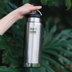Klean Kanteen Insulated TK Wide With Café Cap 473ml - Black -Klean Kanten Shop K32TKWSSL BS 32oz bottle insulated hand trees lifestyle